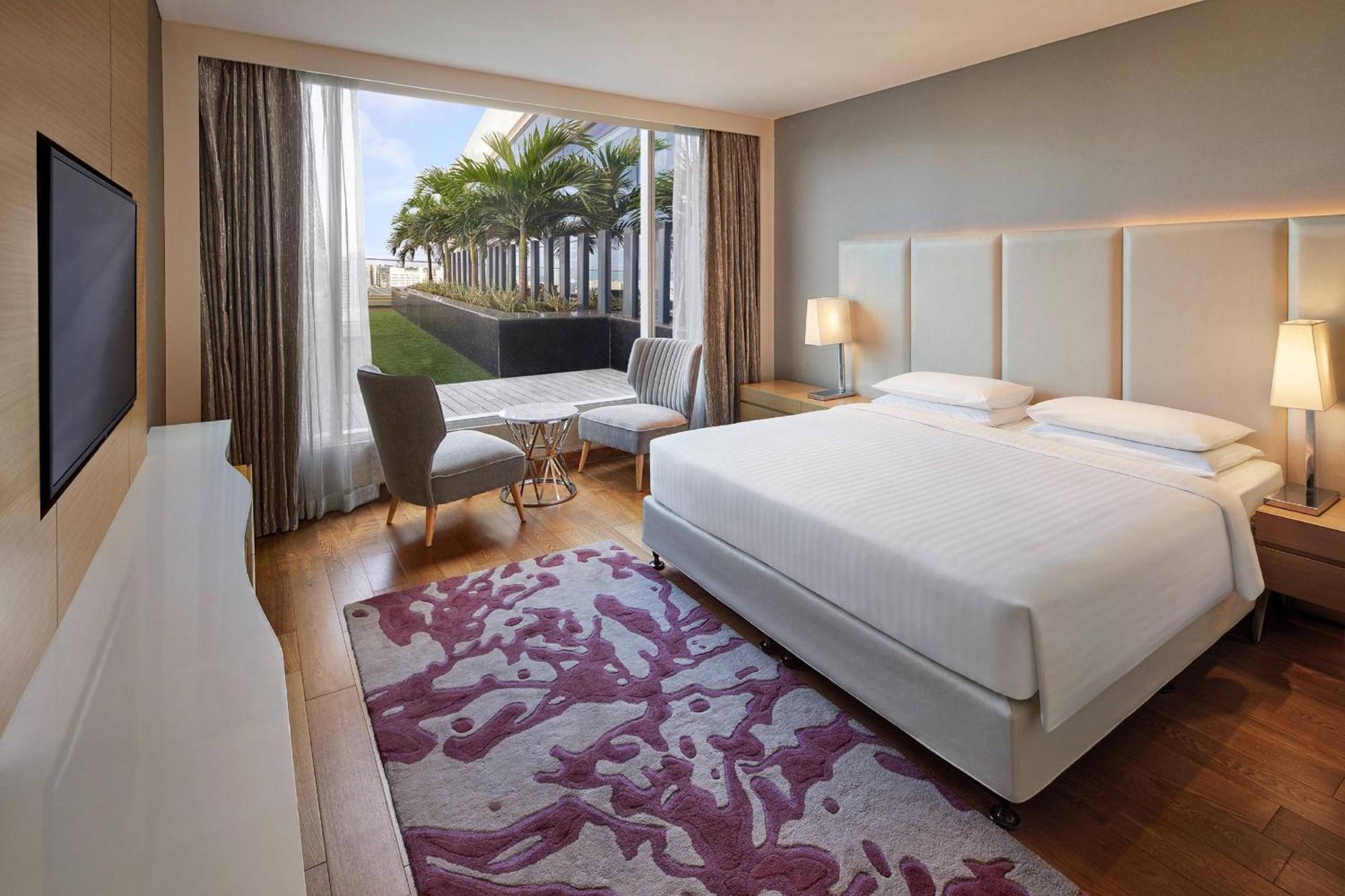 Marriott Executive Apartments Хайдарабад Экстерьер фото