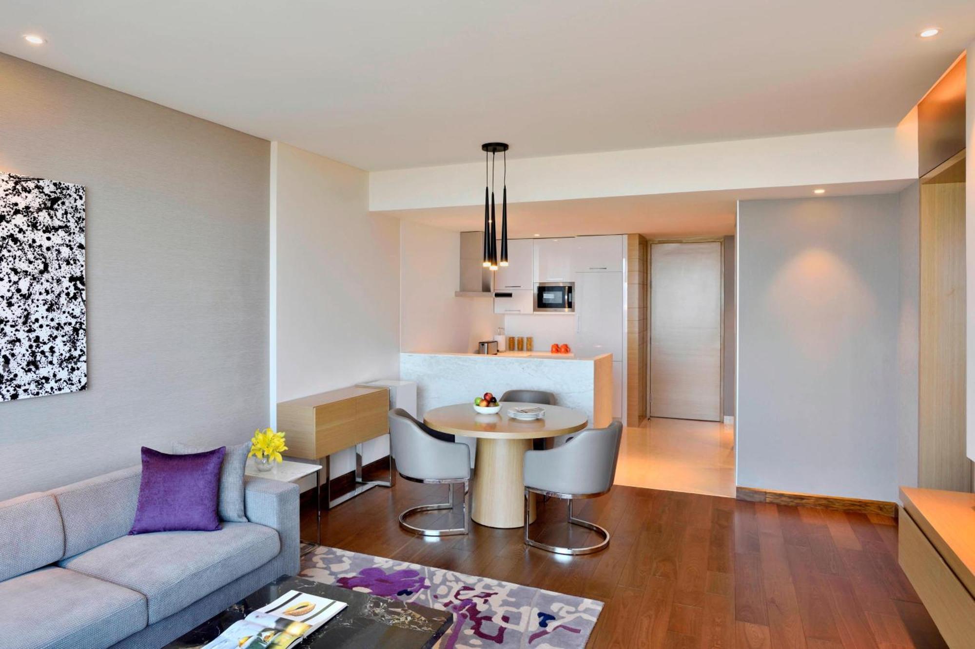Marriott Executive Apartments Хайдарабад Экстерьер фото
