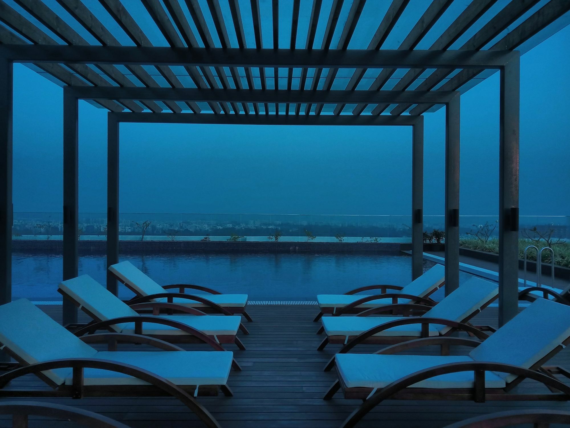 Marriott Executive Apartments Хайдарабад Экстерьер фото